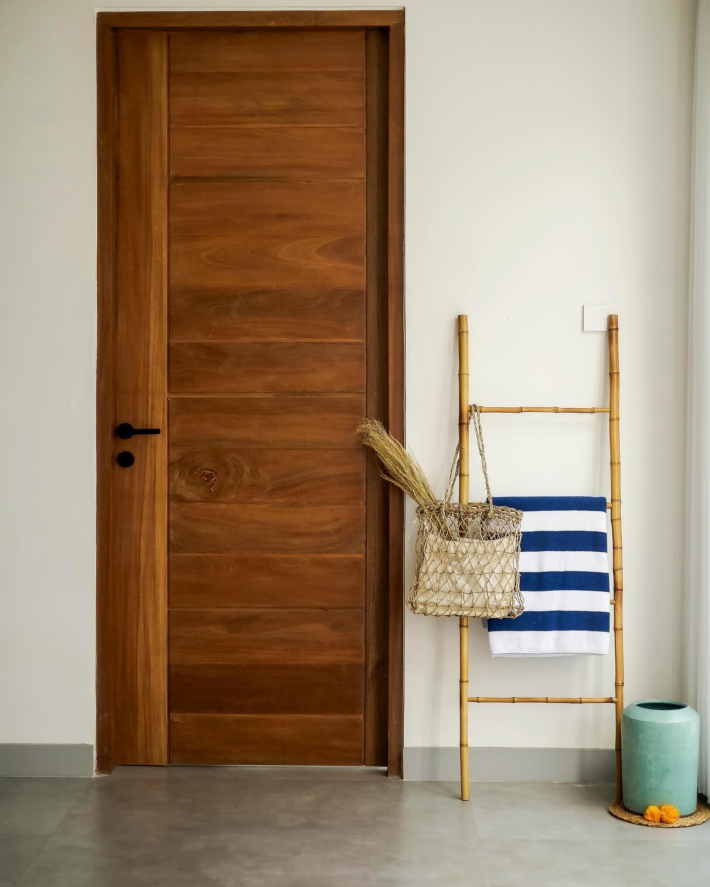 The door at the villa